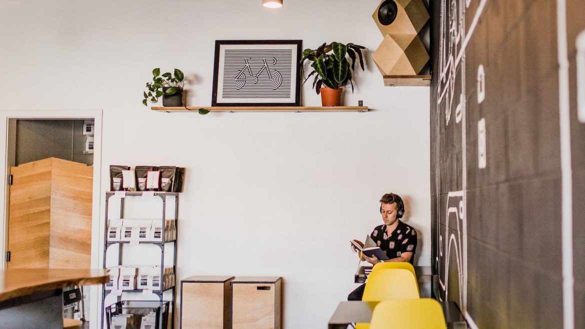 Fashion A-Z: Unlock the Endless World of Styles with the Ultimate Fashion Encyclopedia