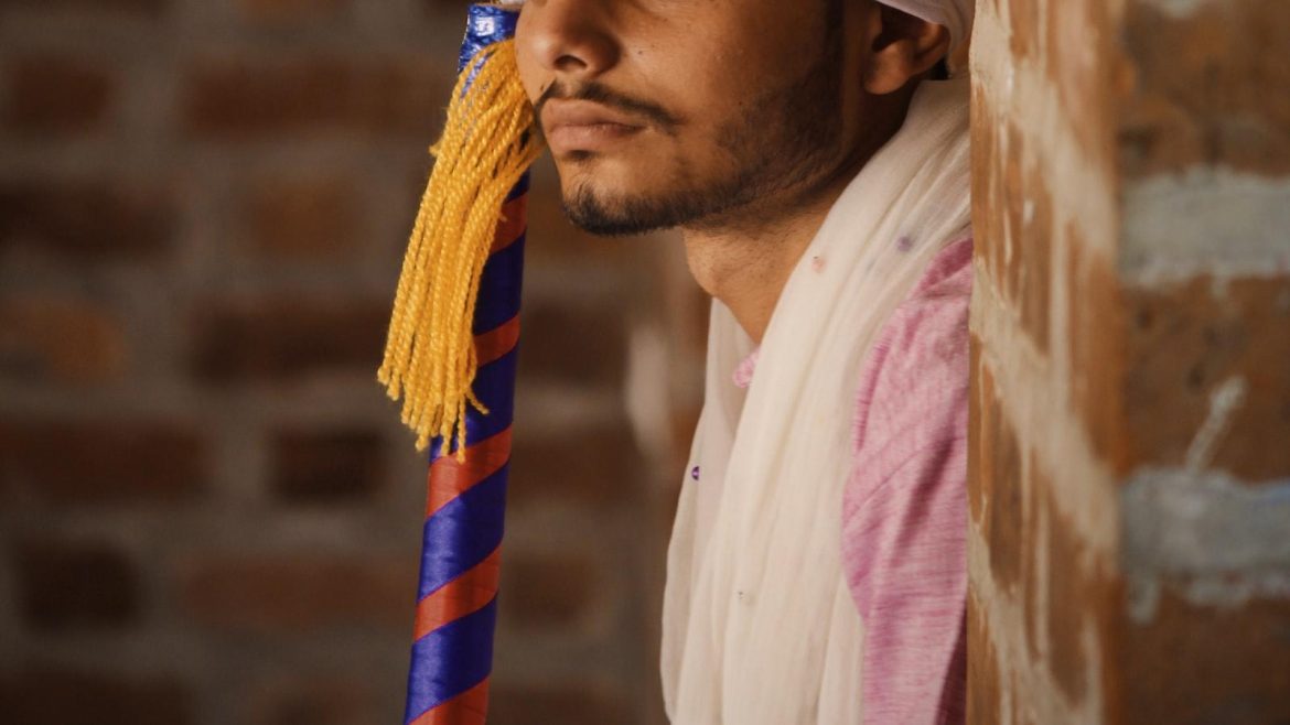 Dressing with Imagination: Unveiling the Creative Curation of Fashion Picks