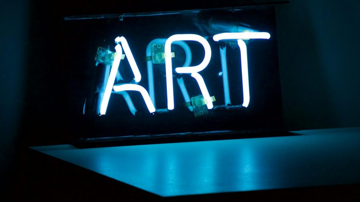 the-art-of-living-fashionably-embracing-style-and-individuality-in-everyday-life.jpg The Art of Living Fashionably: Embracing Style and Individuality in Everyday Life