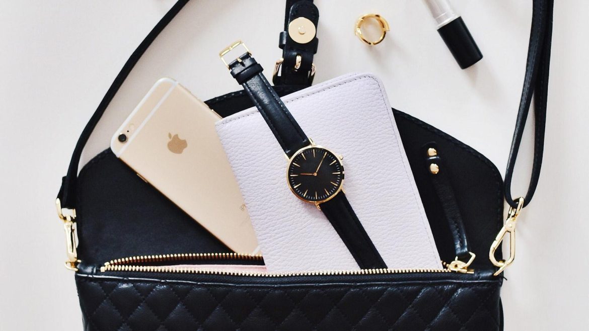Exploring the Latest Trends in Fashion: A Look at Trendy Style