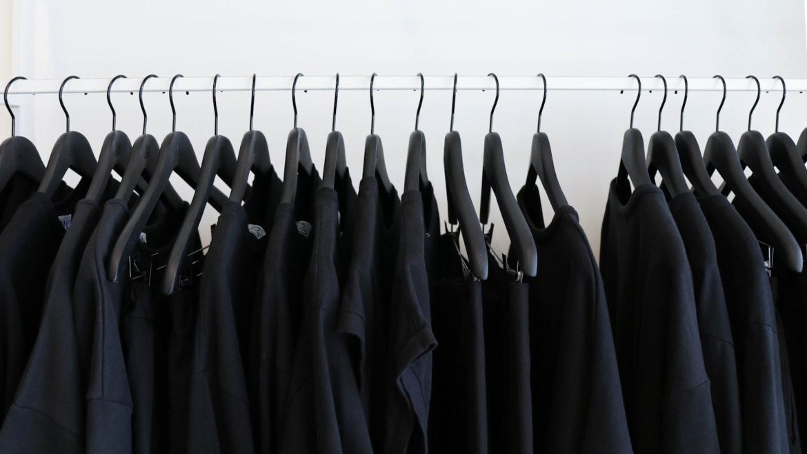 the-ultimate-fashion-authority-navigating-the-fashion-encyclopedia.jpg The Ultimate Fashion Authority: Navigating the Fashion Encyclopedia