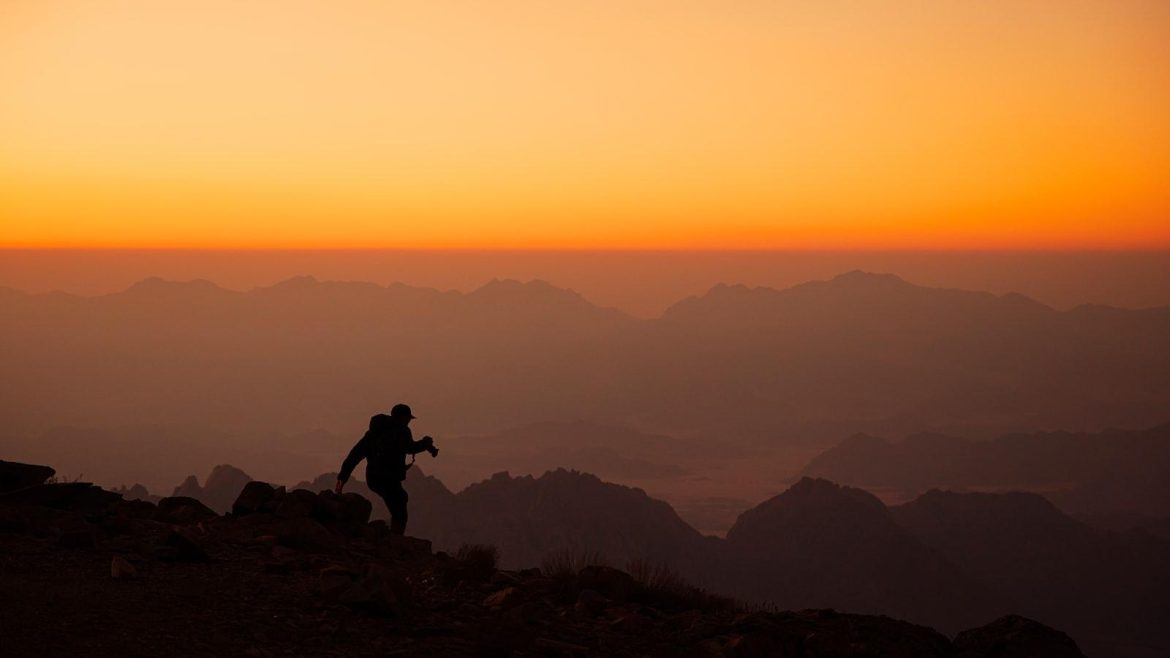 Exploring the Evolution of Trendy Style: A Look at Fashion’s Latest Trends